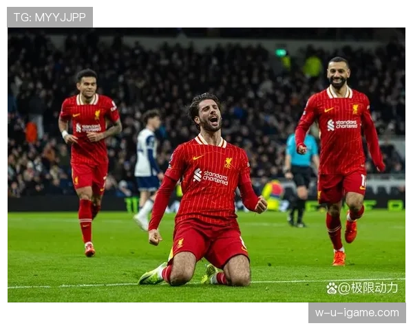 都灵中场组织展现强大控场能力,助力球队稳扎稳打迈向胜利 都灵中场组织展现强大控场能力,助力球队稳扎稳打迈向胜利