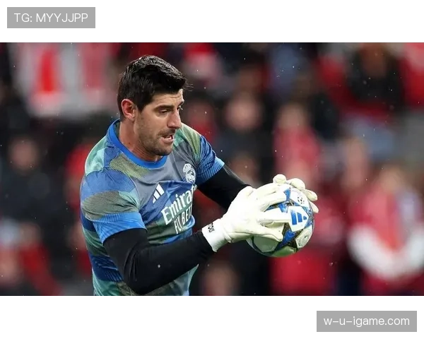 库尔图瓦荣膺欧冠决赛MVP，神勇表现助球队登顶