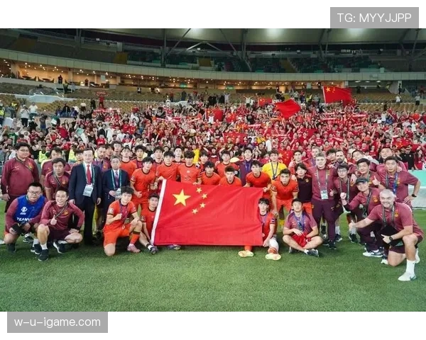 中国足球稳步提升，3亿球迷热情助推赛场表现引关注