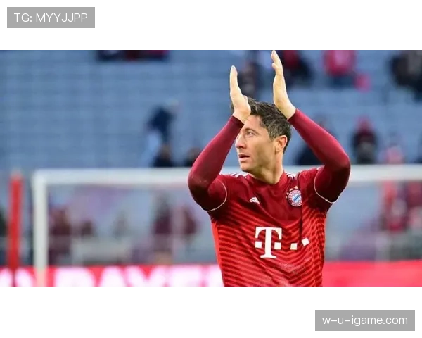 莱万是否适应巴萨传控体系