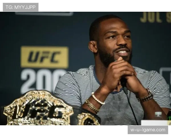 乔恩·琼斯训练完顺手买了辆布加迪，油钱比我房租还贵