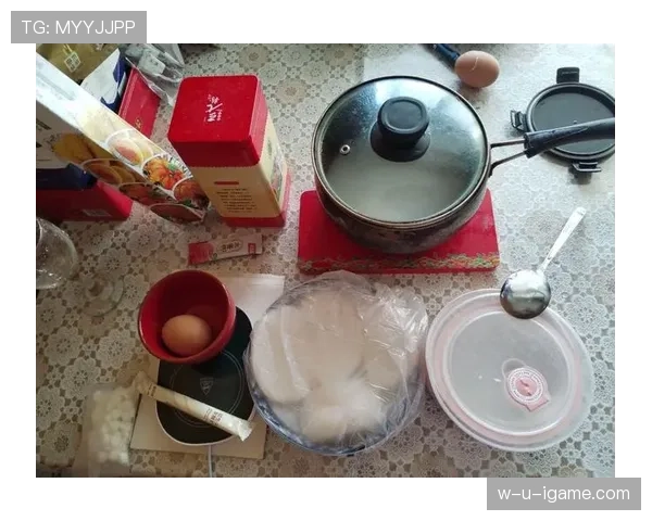 龚翔宇家的冰箱里塞满蛋白粉，连饮料都是无糖的